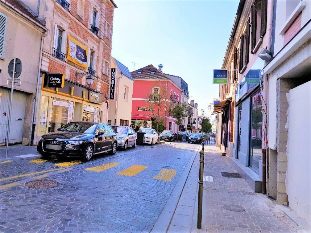 Chambre privée entre Paris et Disneyland Noisy-le-Grand Extérieur photo