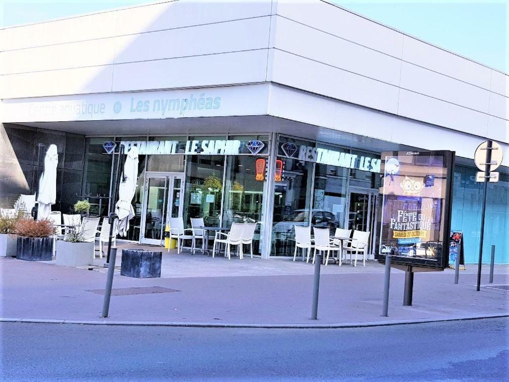 Chambre privée entre Paris et Disneyland Noisy-le-Grand Extérieur photo